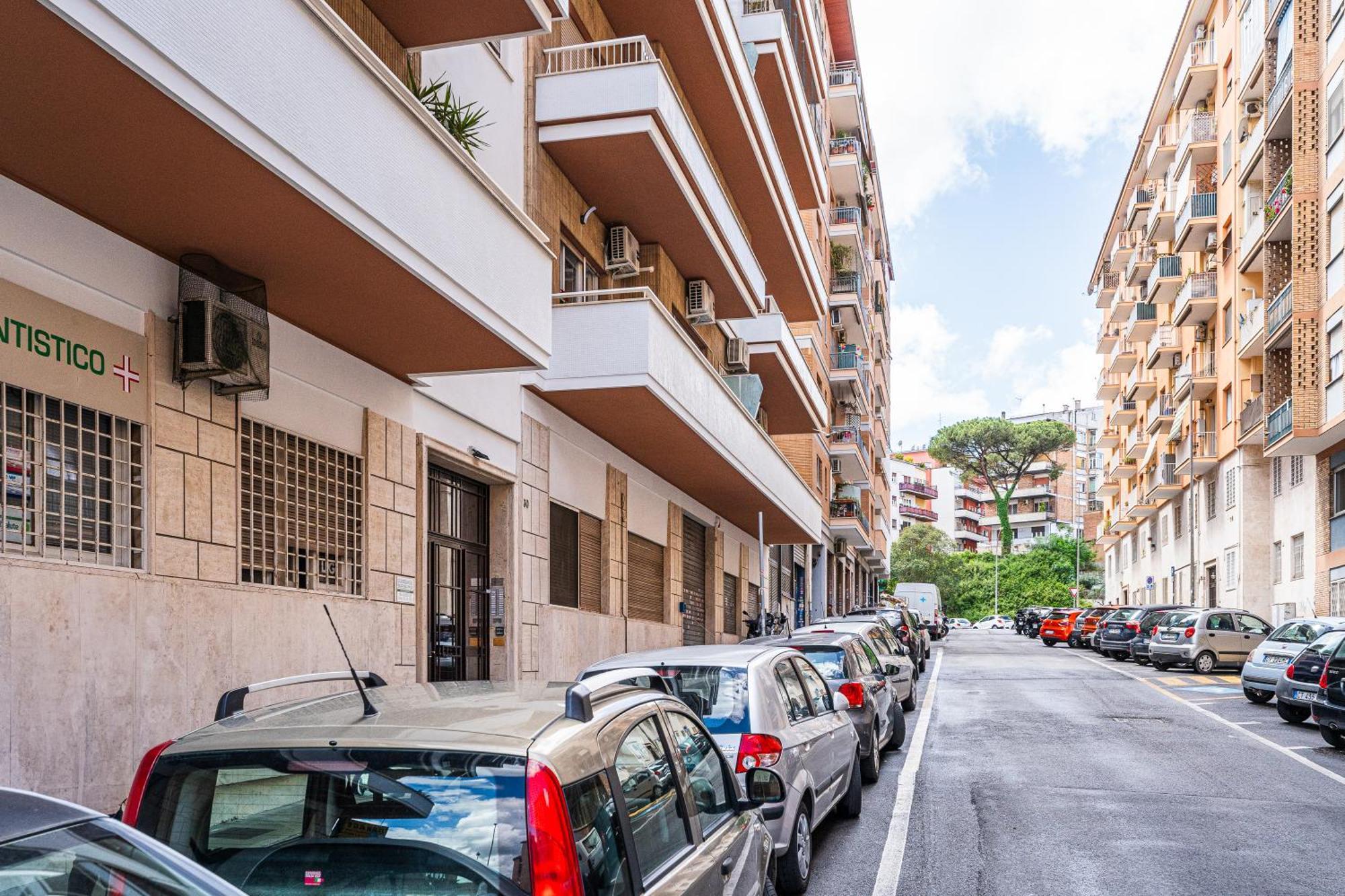Domus Leo Roma Apartment Exterior photo
